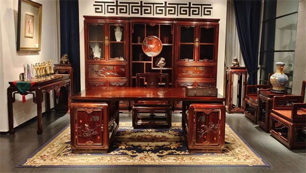 中式風骨，現代意境，共譜生活靜謐詩篇